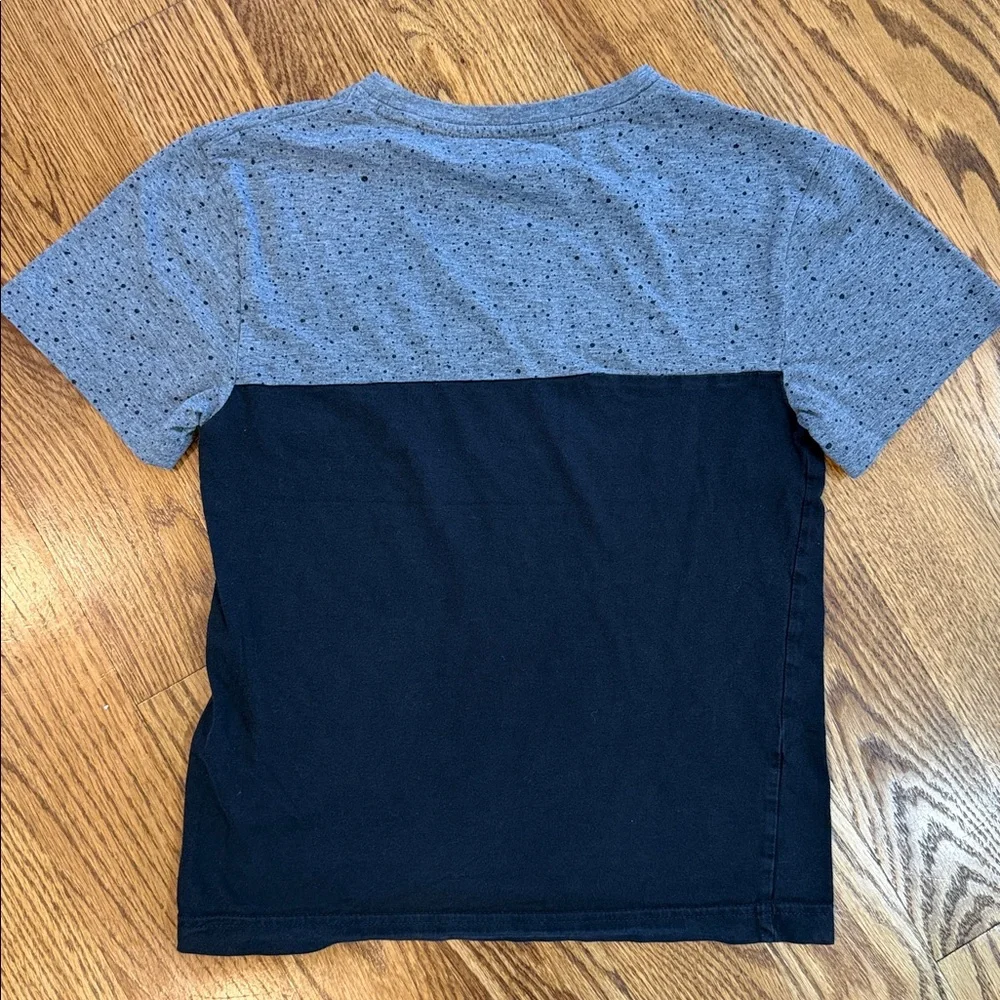 Boy’s Jordan Brand Shirt. Size Small. Excellent to Like New Condition.